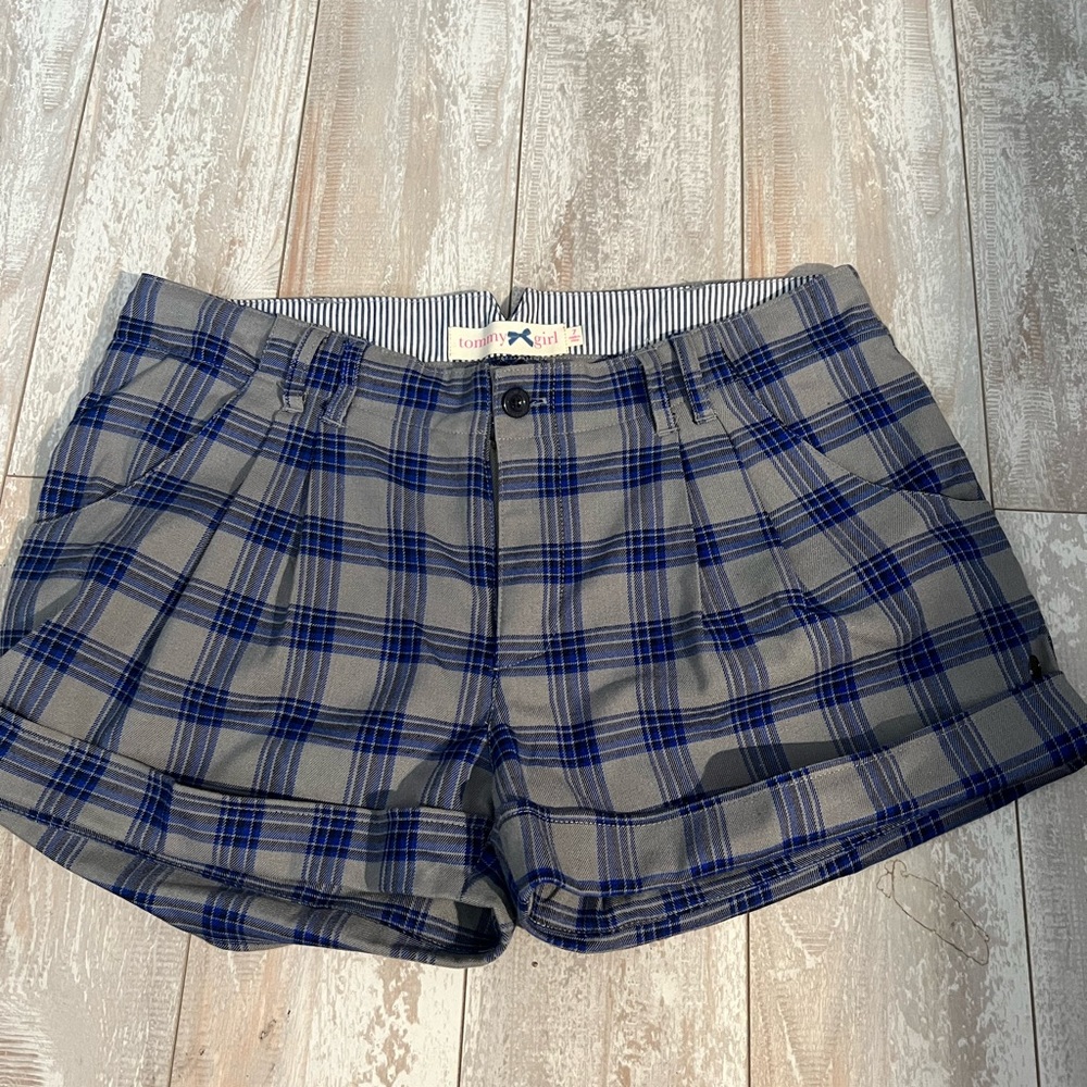 Tommy Girl Vintage Plaid shorts cuffed size 7